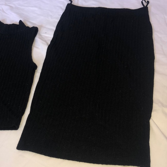 MATCHING SET - Picture 3 of 5